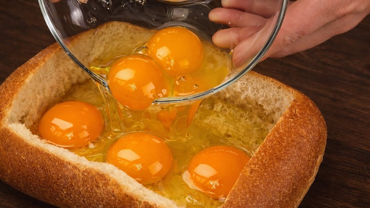 Do You Have Eggs and Bread? My Mom's Old Recipe is BETTER than Pizza! 🍕🥚