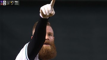 NL WC: Bradley lines a historic two-run triple