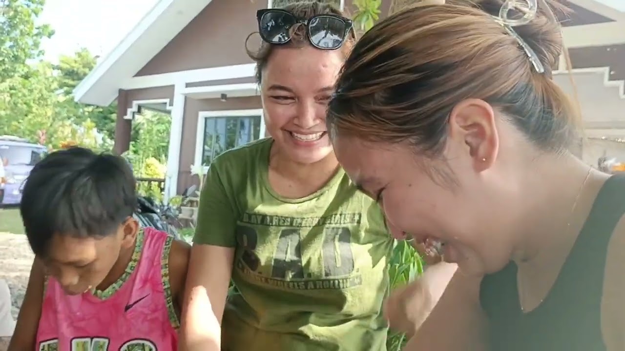 TINIBOOK NGA MANOK 🤤 NAYABO ANG SABAW HAHAHAHAHAHA