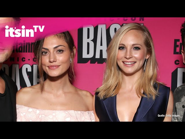 22 Claire Holt And Phoebe Tonkin Photos & High Res Pictures - Getty Images