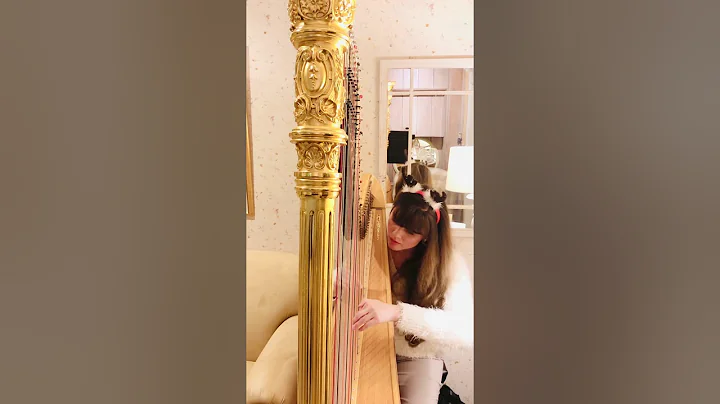 Carol of the Bells Performed by Harpist, Amber Bur...