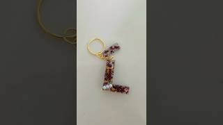 Aesthetic Resin Letter L Keychain Rose, Gold & Pearls #diy #customisedgifts #crystals 🌹🎁#handmade