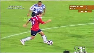 Jorge Valdivia Divirtiéndose Contra Argentina En 2007