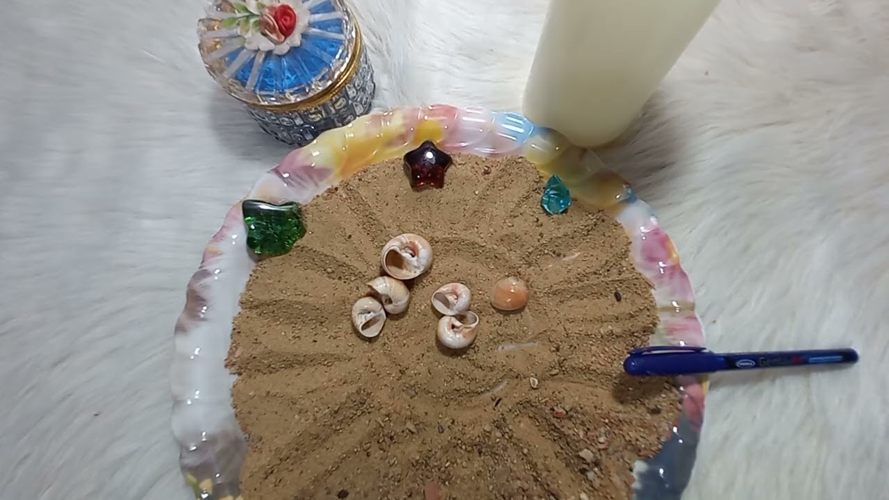 القراءة بالرمال والودع لبرج العذراء 👄👄👄