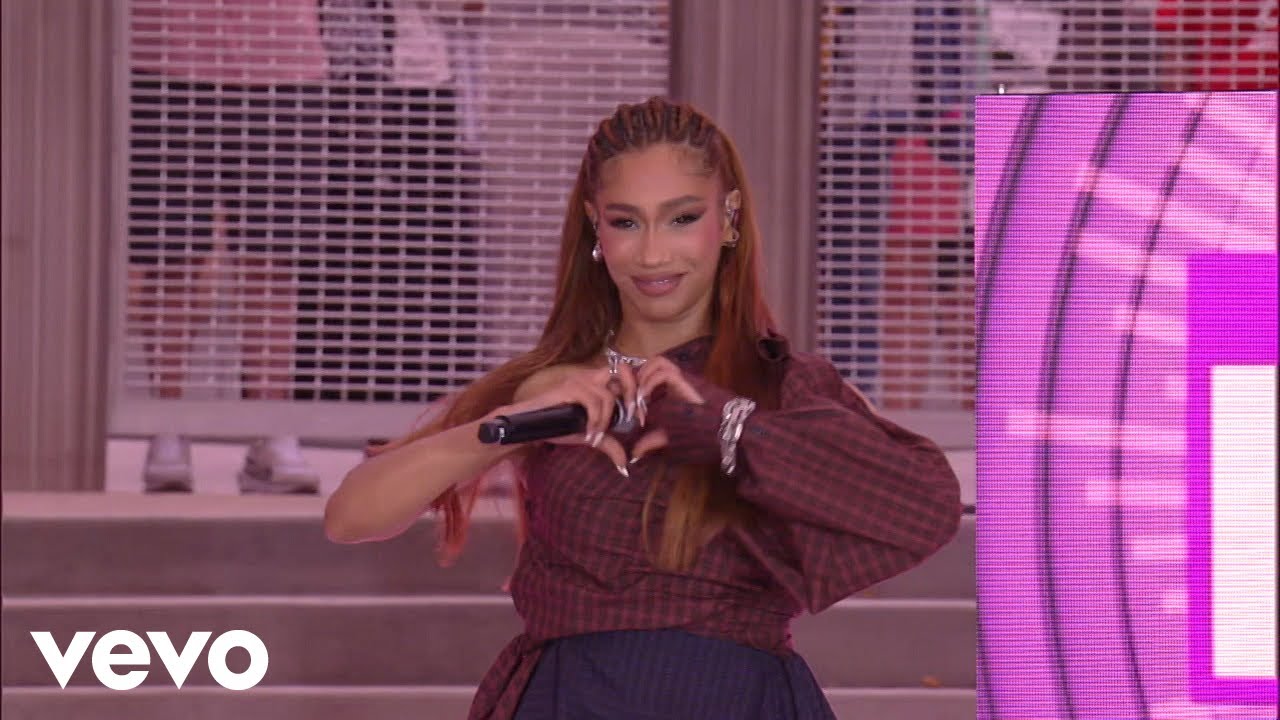 BIA - WE ON GO (GMA Live Performance) BIA - WE ON GO (GMA Live Performance)