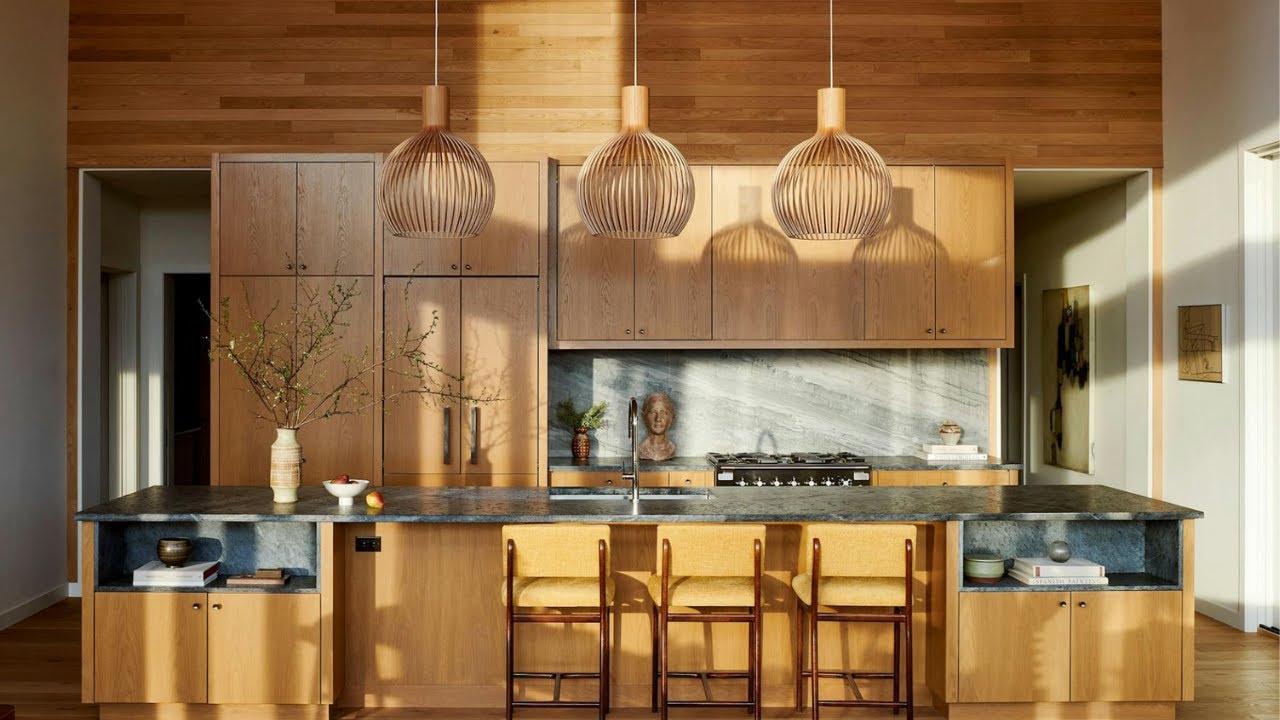 Jess Cooney Interiors: A Glass-Filled Mid-Century Gem