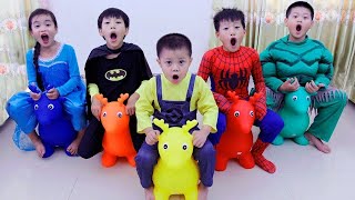 五个小婴儿在床上跳跃童谣儿歌儿童学习颜色与儿童歌曲