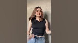 membuat penonton auto senyum😂#tiktok#kaekariany#shorts