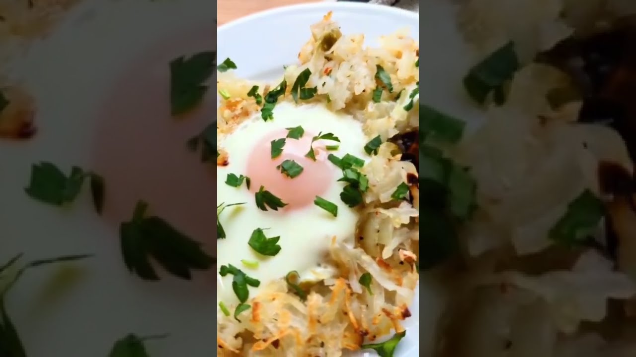 Eggs Baked in Hash Browns, A Simple One Pan Breakfast/Brunch Vegetarian Recipe!
