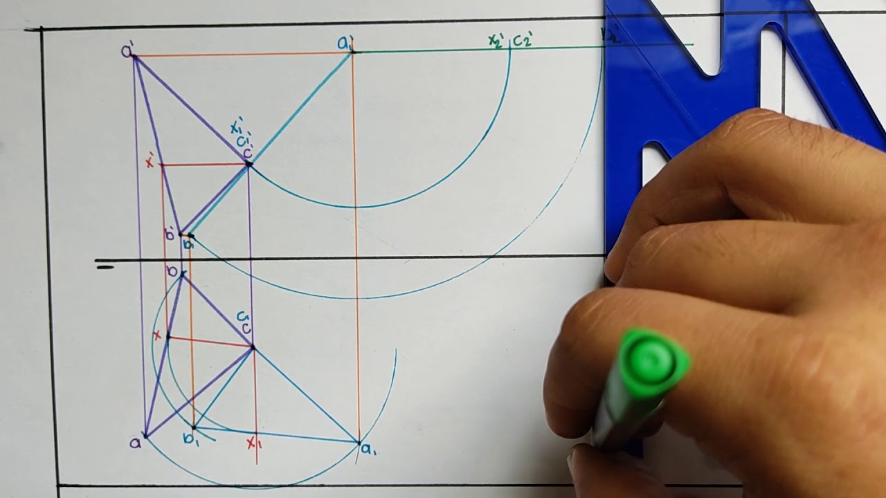 Lámina. Giro de plano cualquiera, Pirámide con planos cualquiera.