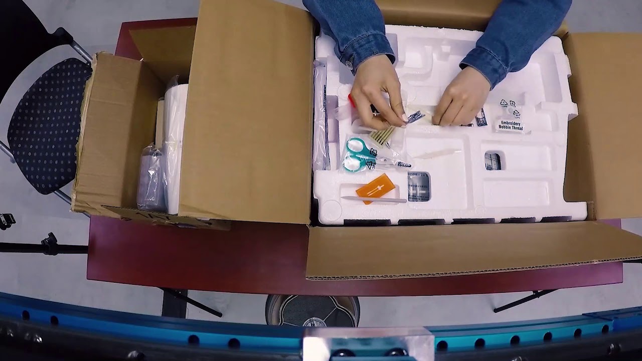MakerSpace sewing machine unboxing - YouTube