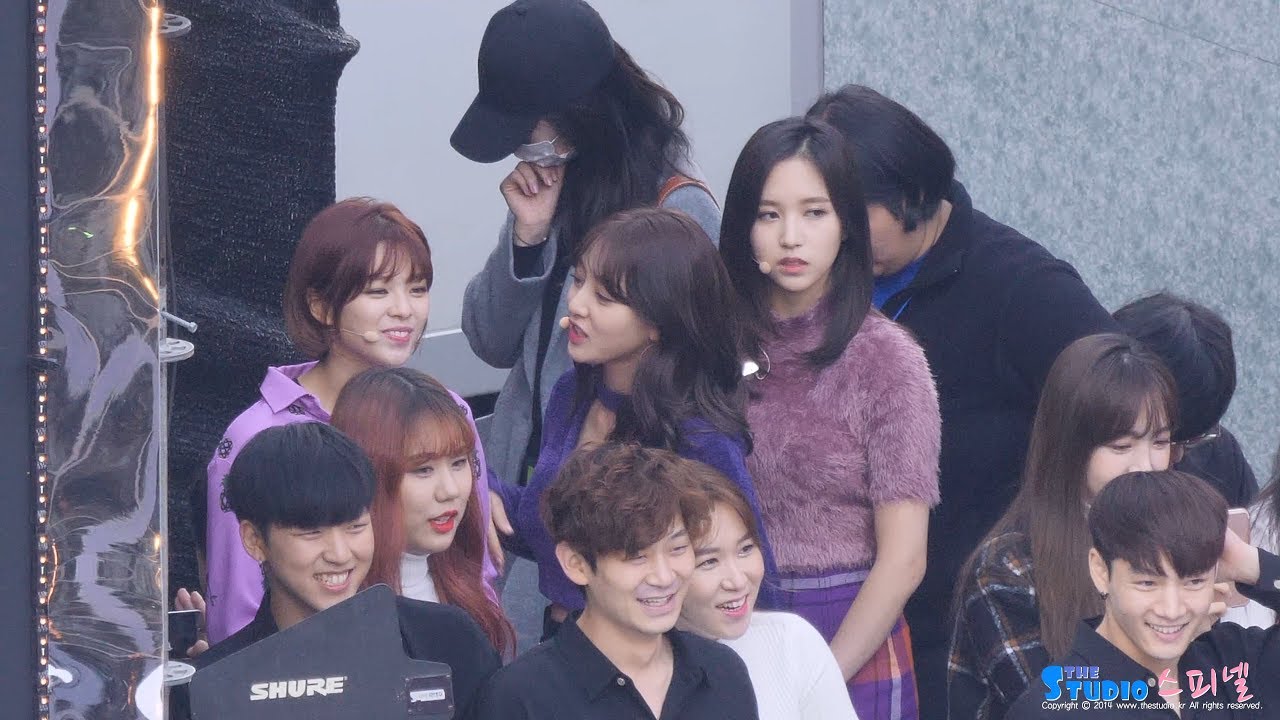 171101 트와이스 정연 지효 미나 리허설 대기 직캠 TWICE fancam (광화문 평창올림픽 G-100) by Spinel