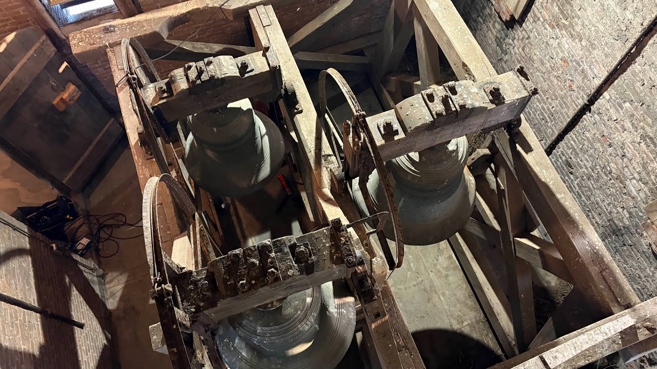 Workum, kerkklokken voorm. Sint-Werenfriduskerk (solo en plenum)