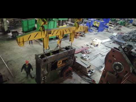 Перемещение груза превышающий грузоподъёмность крана.