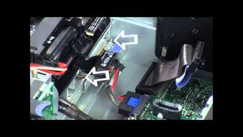 IBM System x 3750 M4 Remove Operator Information Panel