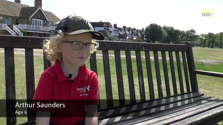 Six-year-old Arthur Saunders jets off to the US fo...