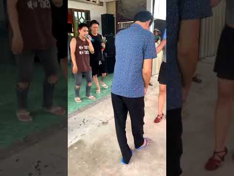 Video TiTi (HKT) và em trai song ca Cô gái xì teen tại Kiên... - youtube
