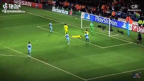 Wenn messi Elfmeter verschießt😂