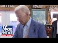 Biden forced to refer to notes when asked about alleged Russian cyber hack