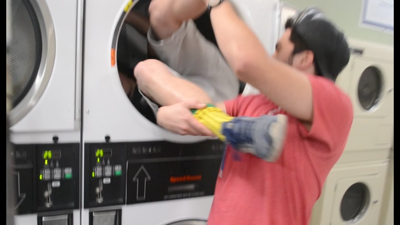 Man Gets Washed in a Washing Machine