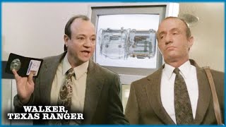 Valentine Steals A Cop's Identity... And His Life! | Walker, Texas Ranger