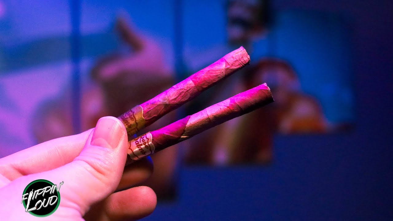 SMOKING OUT OF A ROSE 🌹