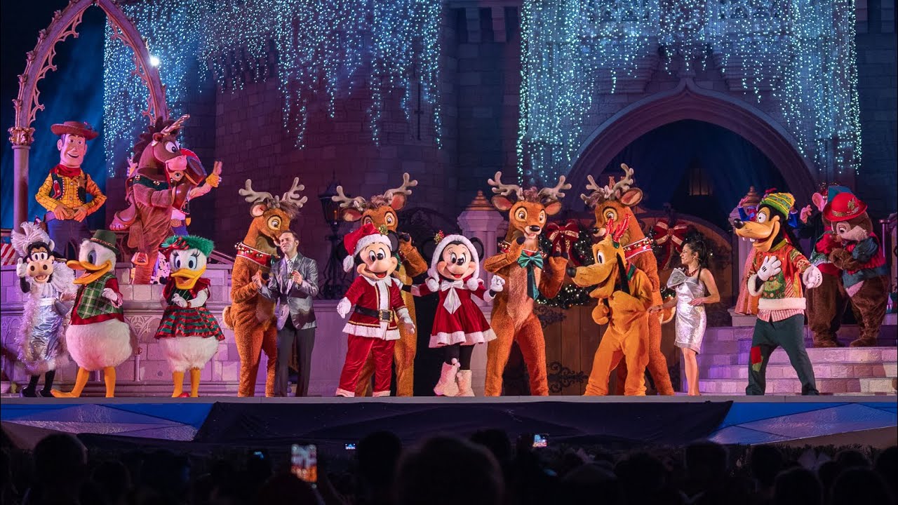[4K] Mickey's Most Merriest Celebration Stage Show - 2019 Mickey's Very Merry Christmas Party