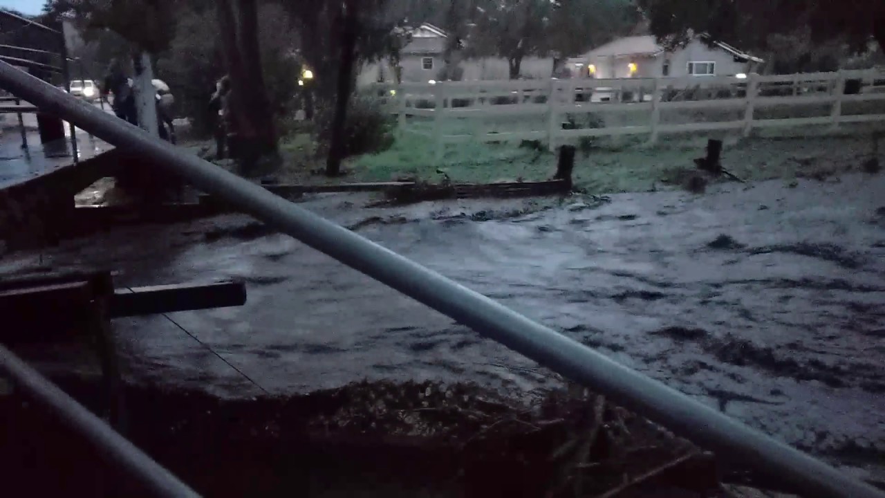 Deadly Flood in Newhall California - YouTube