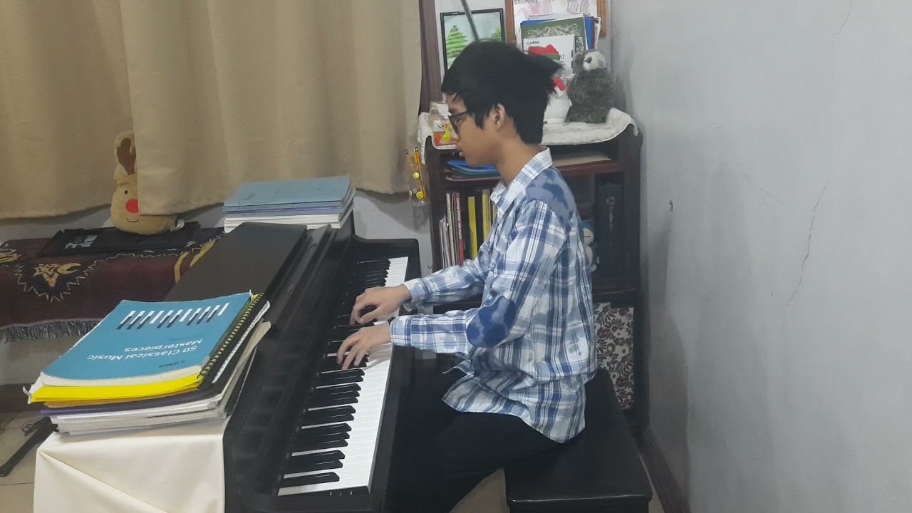 Fantaisie Impromptu - Frèdèric Chopin played by Charles Fernandez