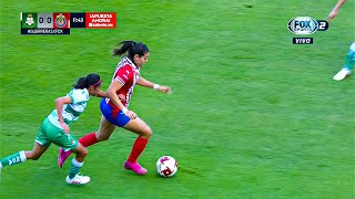 Cuando Las Mujeres Usan Magia En El Fútbol #4