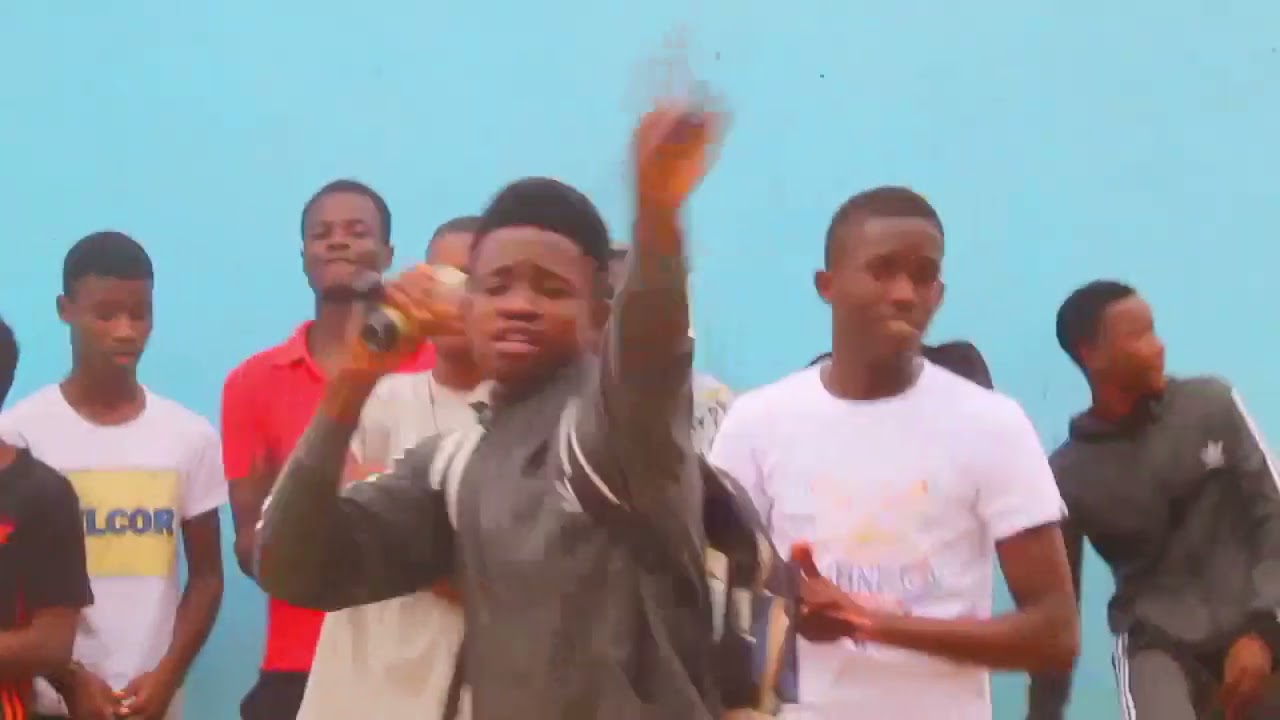 Mana Febre Feat Leguado - Mais Uma Pilha ( Vídeo Oficial) (Prod. WASSA STUDIO).mp4