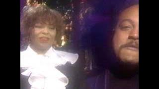 Peabo Bryson & Roberta Flack - I'LL BE HOME FOR CHRISTMAS (1993 TV Special)