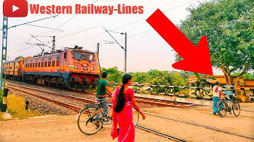 Gate man Busy Passing Train At Railway Gate || Level Crossing Indian Railways