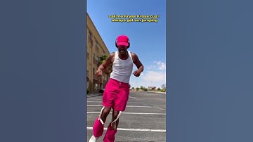 Queer art thriving = things we love to see 🦾😍#Mathing