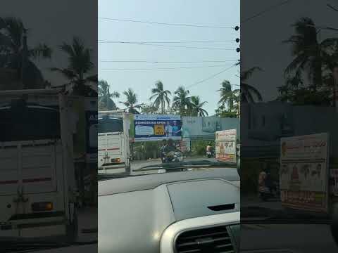 పాలకొల్లులో బట్టల సంత శుక్రవారం