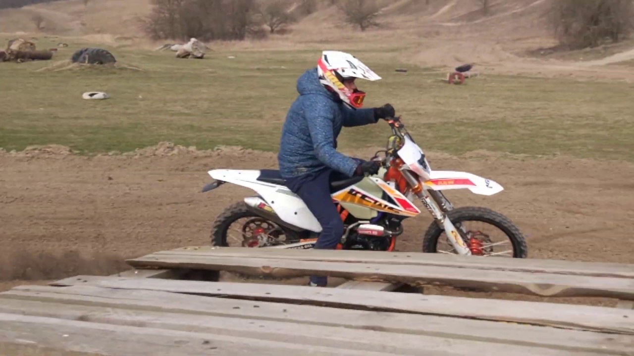 в первый раз на кроссовом мотоцикле Kews 250 - YouTube
