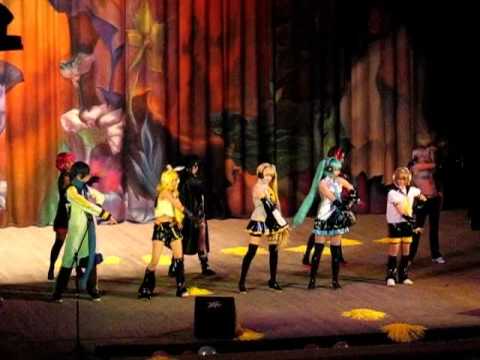 Vocaloid Dance Cosplay - Oni no Yoru 2009