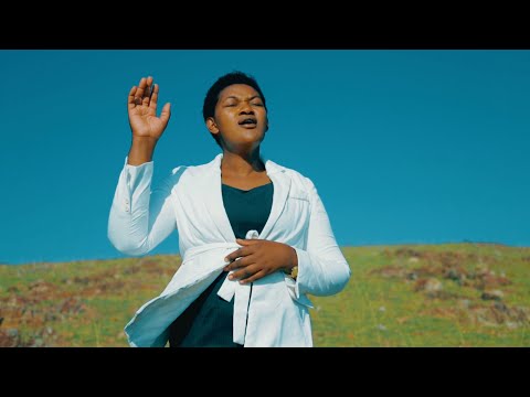 Lucia Robert Sayuni Official Visualize Video