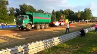 GINAF-LKW 8x8 beim Traktor Pulling Altenburg 2013