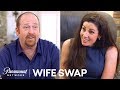 'Fun Dad vs Perfectionist Mom' Sneak Peek | Wife Swap