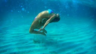 Underwater swimming in the turquoise sea