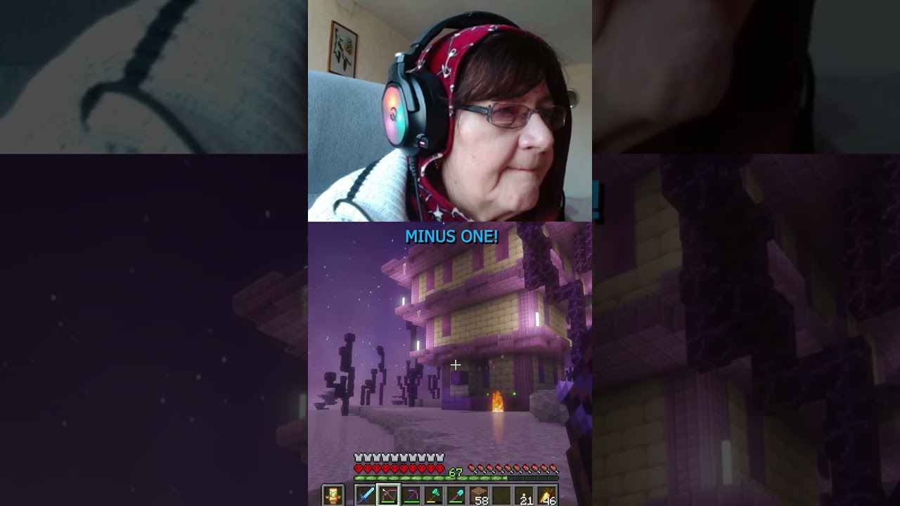GRANNY finds ELYTRA on HARDCORE
