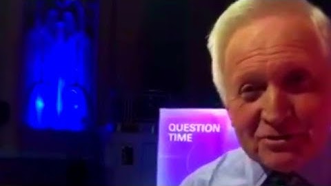 David Dimbleby - Slides down new Question Time set | Breaking news