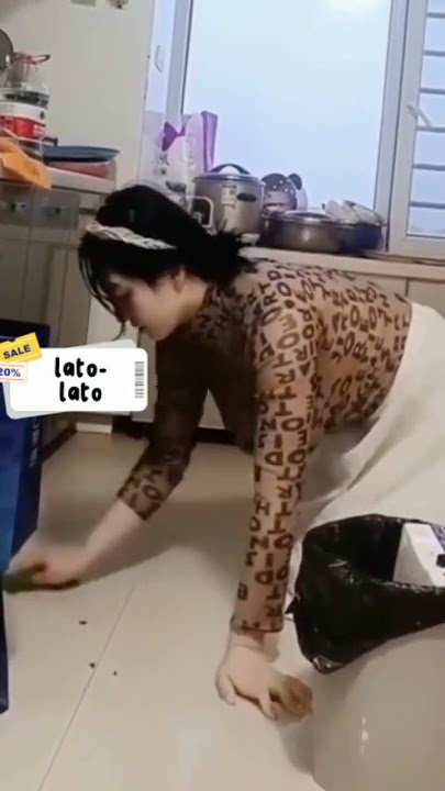 Ngepel lantai sambil jongkok #ngepel #ngellantai #ngepeljongkok #iburumahtangga