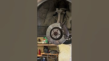 Removing Audi A6 wheel bearing #automobile #mechanic #wheelbearing #audia6