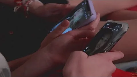 Central Texans react after Texas passes law banning cell phones in schools