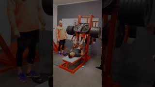 gymfails fallguys legbreak legpress workoutmotivation 400 fitness