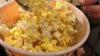 How to Make Movie Theater Popcorn 🍿