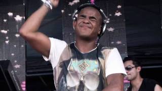 Erick Morillo & Eddie Thoneick feat Shawnee Taylor - Live Your Life (OFFICIAL MTV VERSION) screenshot 4
