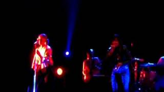 Santigold LIVE - I&#39;m a Lady - w/ Trouble Andrew